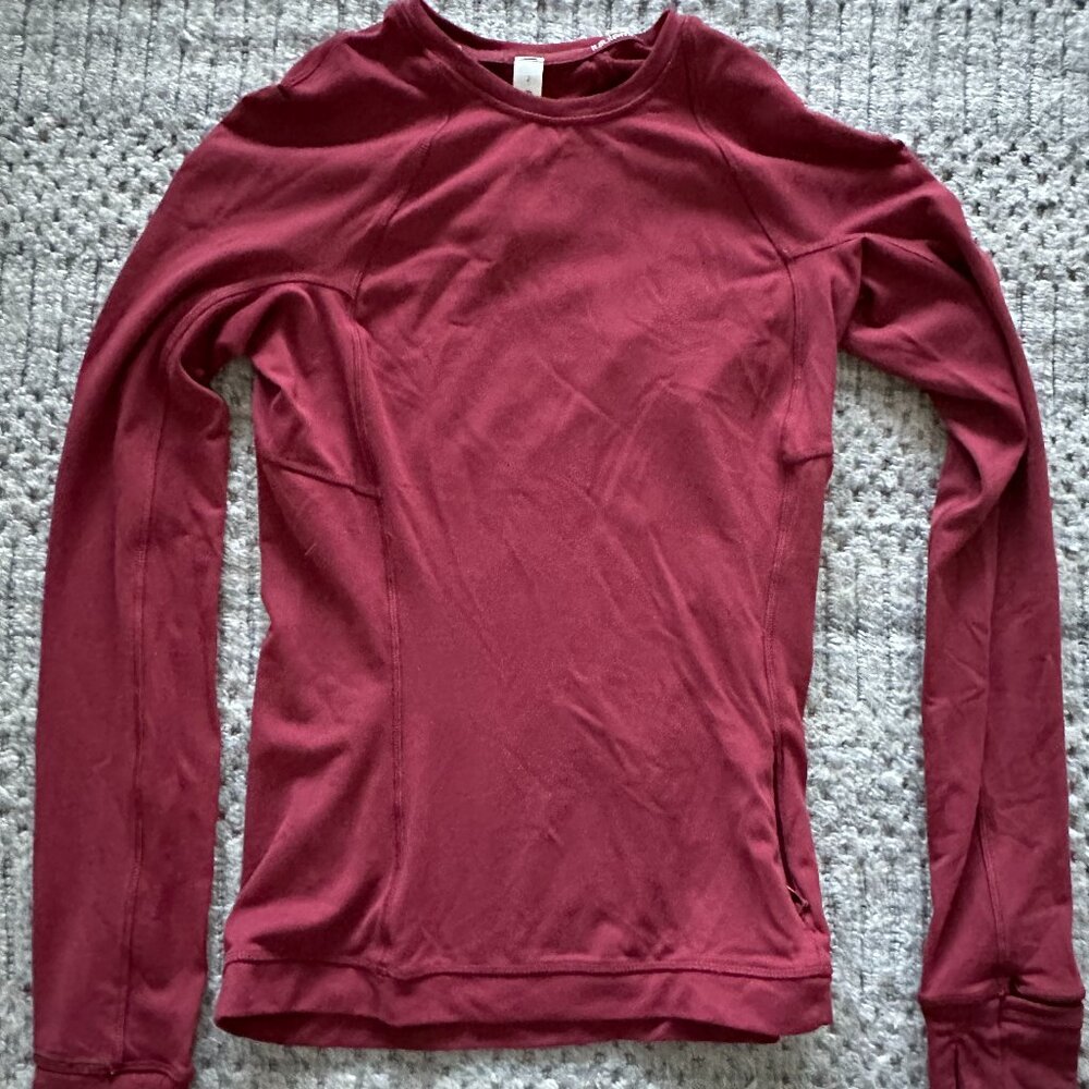 Burgundy long sleeve workout tank